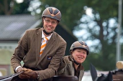 Steun Wereldtoppers Rudolf en Esther in enkelspan mennen op WK in PAU!
