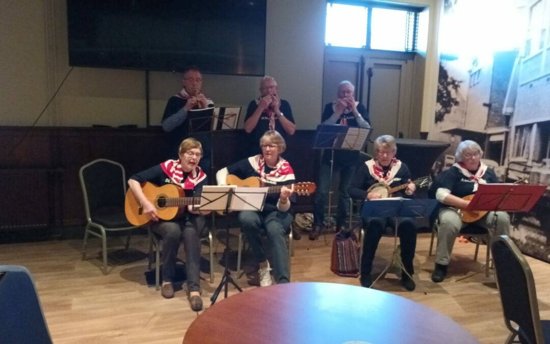 De Bravoliers bij Koffieochtend